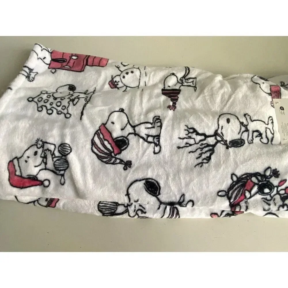 Peanuts Snoopy Pink Winter Holiday Throw‎ Blanket Christmas Snowman 50 x 70” NEW